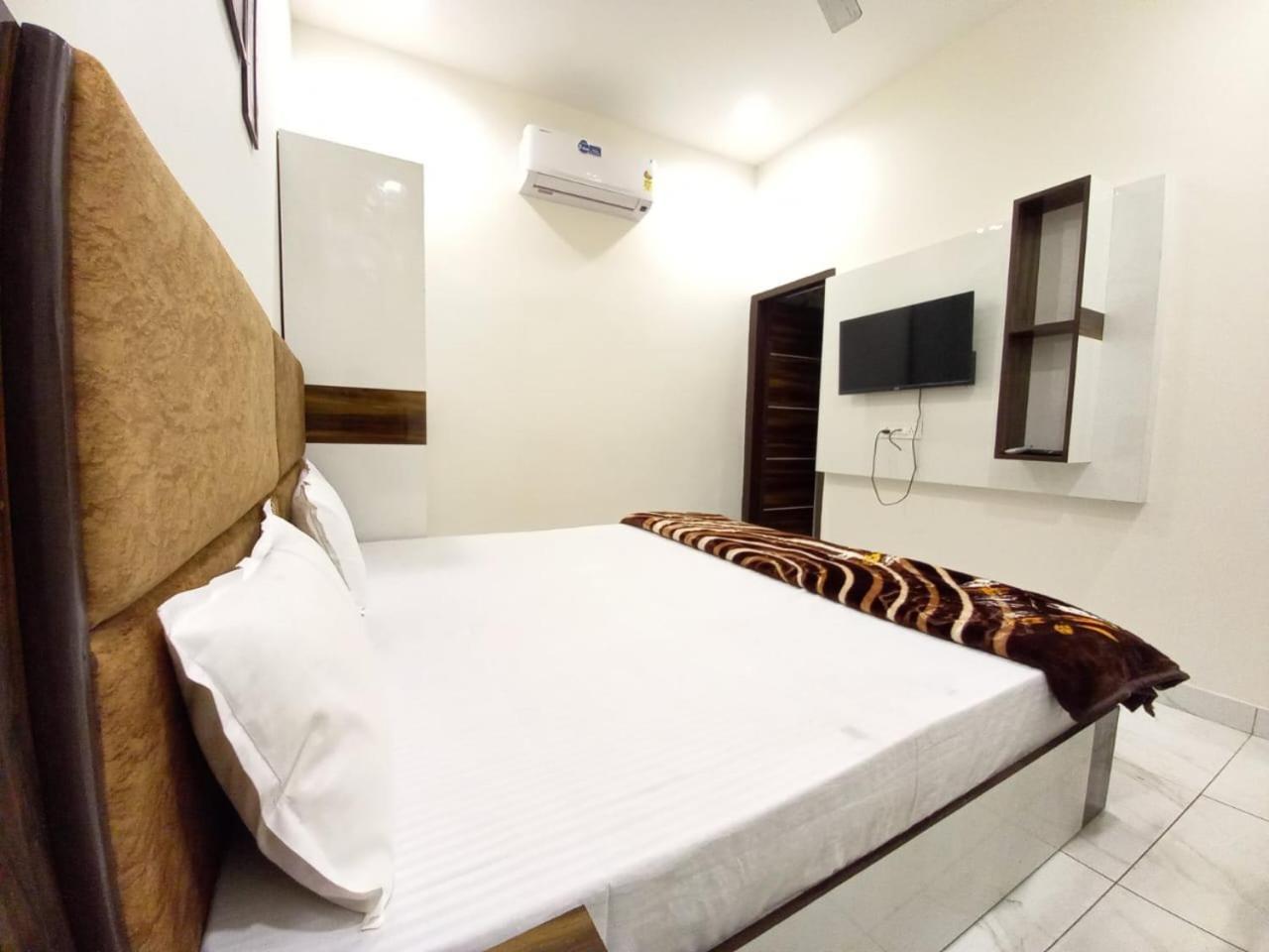 Hotel Kg Residency Λουντιάνα Εξωτερικό φωτογραφία