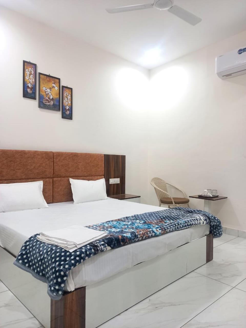 Hotel Kg Residency Λουντιάνα Εξωτερικό φωτογραφία